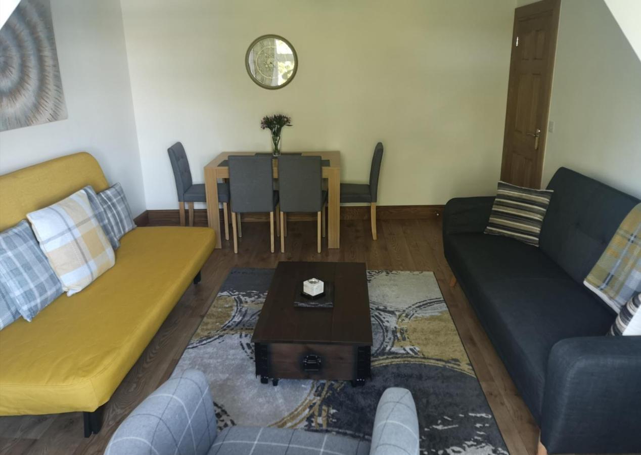 Attic Floor Apartment, City Centre Inverness Extérieur photo