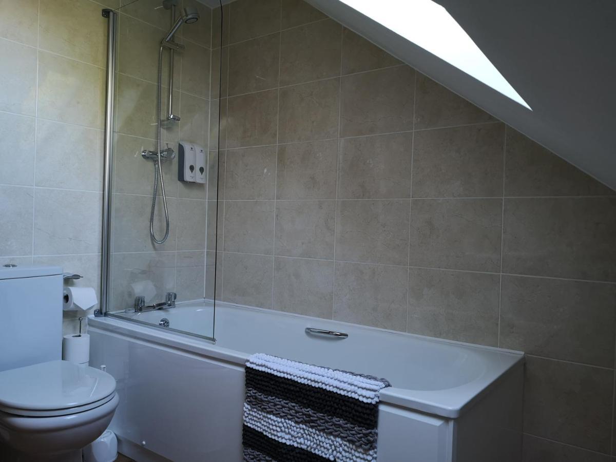 Attic Floor Apartment, City Centre Inverness Extérieur photo